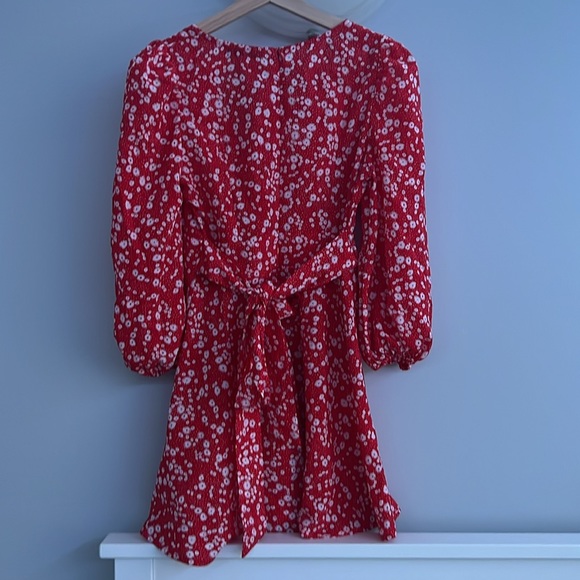 Dress - Picture 2 of 2